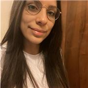 Studentessa universitaria di medicina offre lezioni di greco e latino